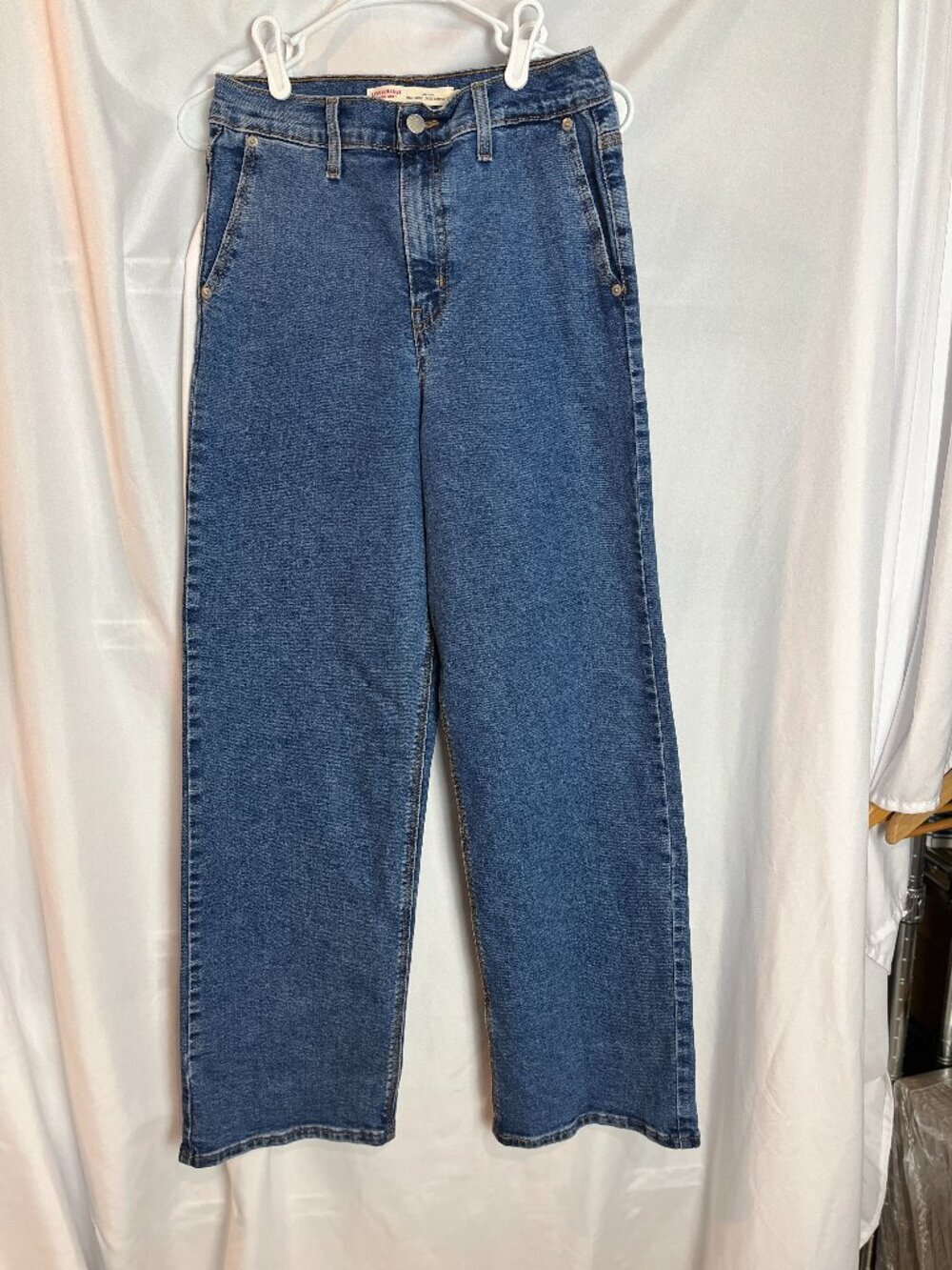 Women's Levi's Signature High Loose Straight Jeans, size 4